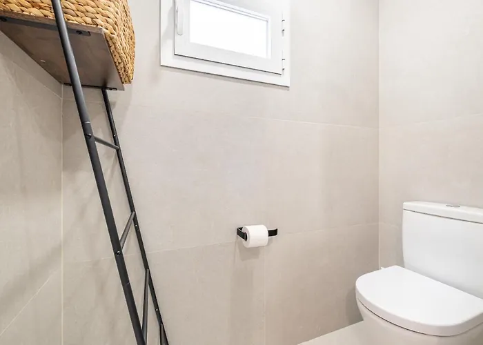 Lux Center 5 *